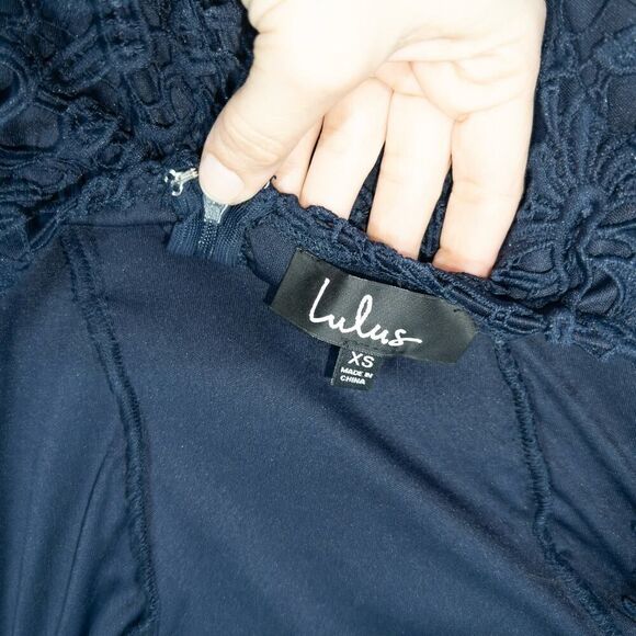 New Lulu’s Navy Blue Hidden Talent Backless Lace Dress Size XS - Picture 8 of 11